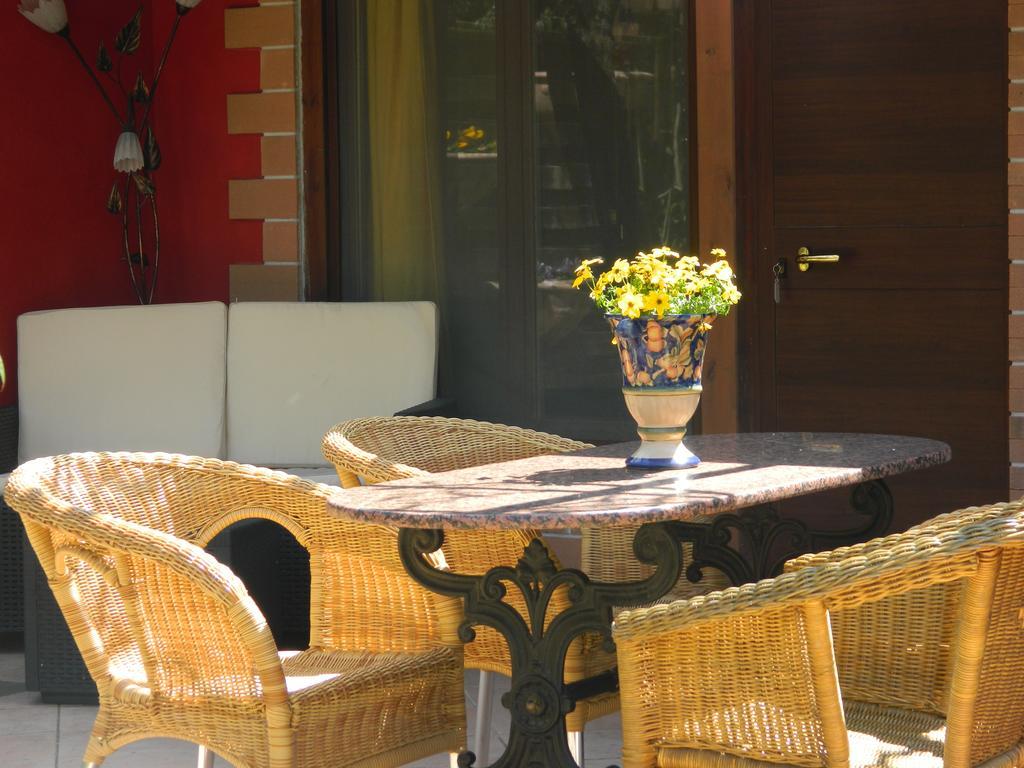 Country Apartments Castel di Decima Exterior foto